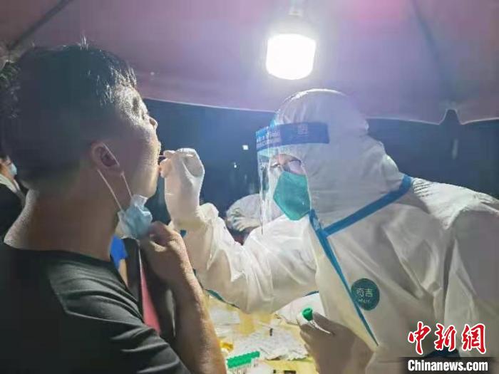 南京首轮全员核酸检测发现57例阳性(南京核酸检测结果)