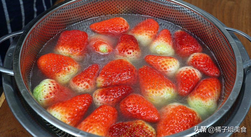 草莓怎么清洗最好_草莓清洗小技巧