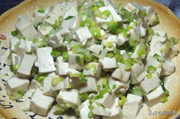 小葱拌豆腐原料，小葱拌豆腐制作方法